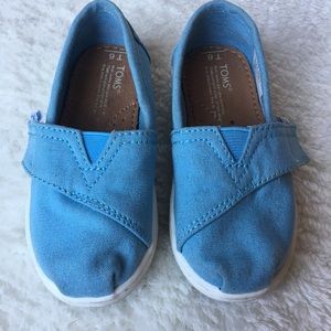 TOMS kids Alpargata canvas loafers Toddler size 6